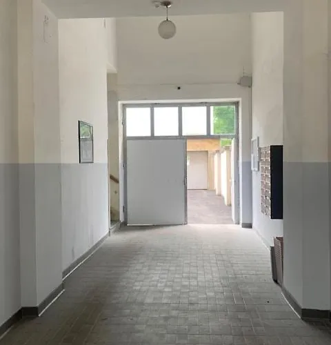 דירה New Urban Chic With Free Parking Near Subway *
