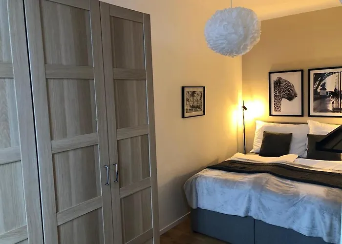 דירה New Urban Chic With Free Parking Near Subway